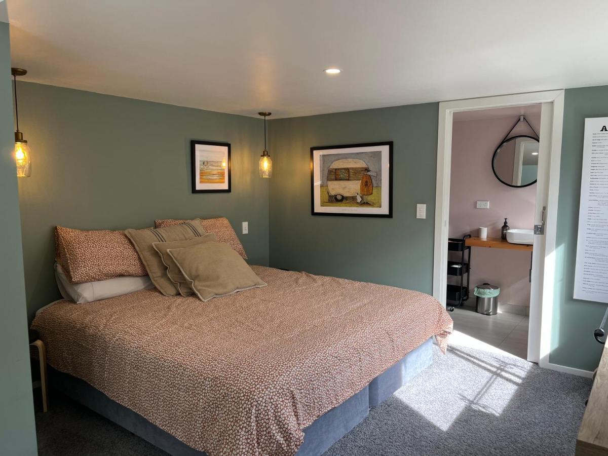 West Rock Apartment Куийнстаун Екстериор снимка