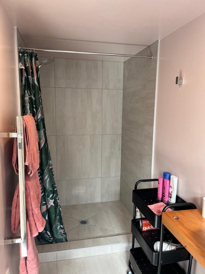West Rock Apartment Куийнстаун Екстериор снимка